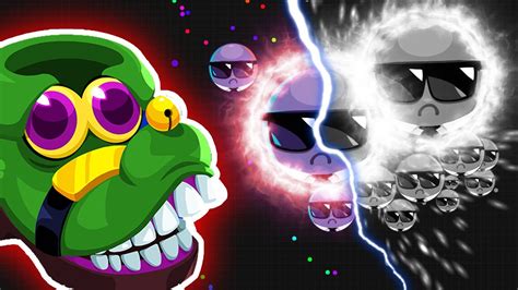 Use your early speed to your advantage to quickly eat pellets around fellow players. . Agario live